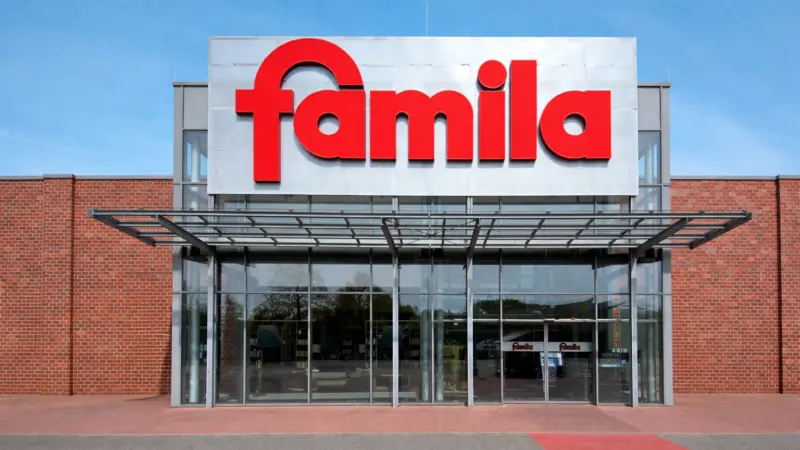 Einkaufen am Sonntag und Feiertag bei famila